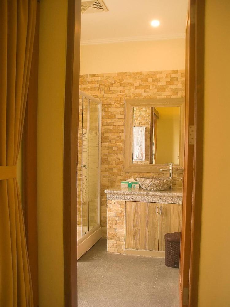 Kubu Daton Homestay Sanur  Exterior photo